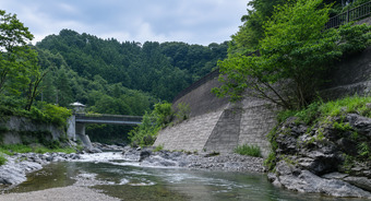 玉川峡RVパークから見える川の写真